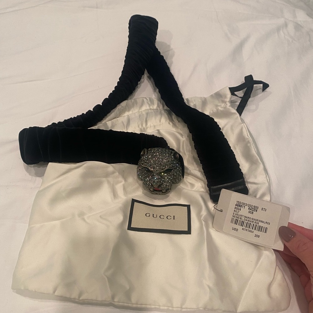 Crystal Tiger and black velvet elastic Gucci belt sz 95